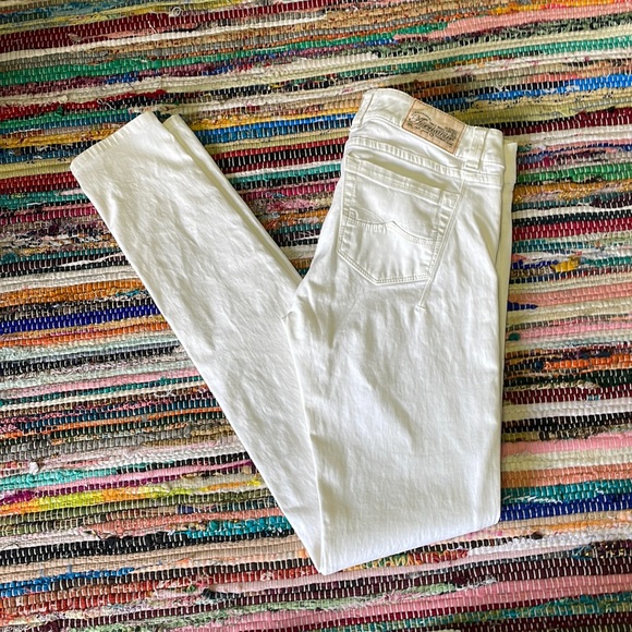 Americanino Cream LA Skinny Butt Lifting Pants-#1826 - Picture 9 of 13